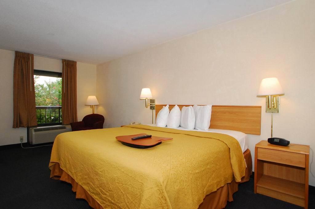 Quality Inn Fredericksburg-Central Park Area Quarto foto